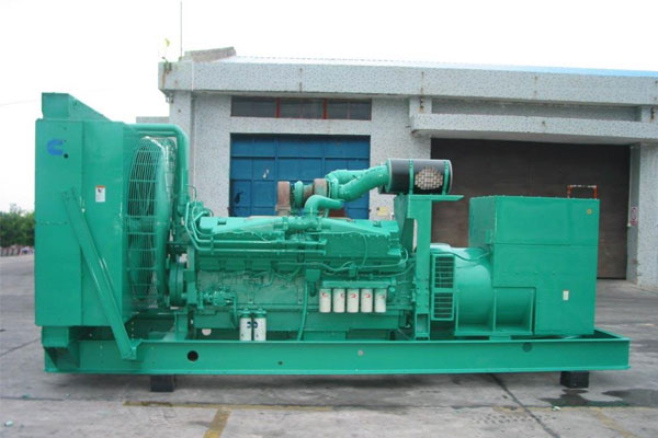 肥东工厂发电机应急发电时如何更准确地检查发电机状态？