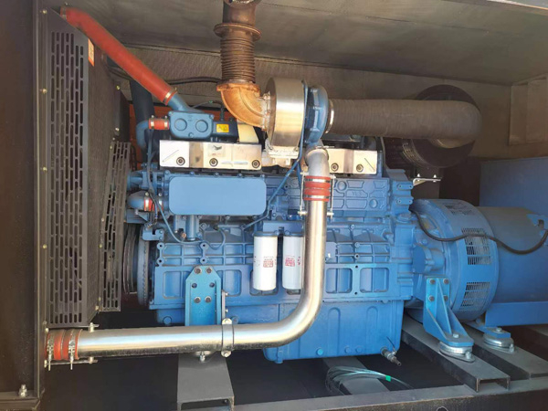 肥东燃油消耗率与进气温度的具体关系是什么？