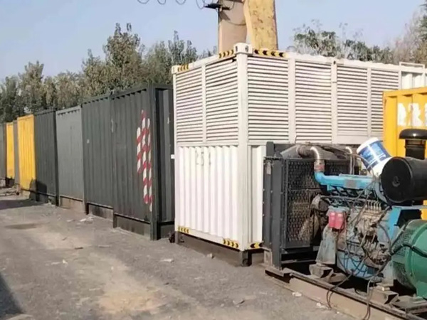 肥东200KW柴油发电机机组每小时油耗是多少？